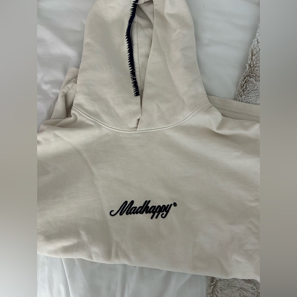 MADHAPPY cream crewneck with navy stitching